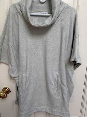 Community Aritzia S/M Gray Cowl Short-Sleeve Throwover Sweatshirt Top Side Slits